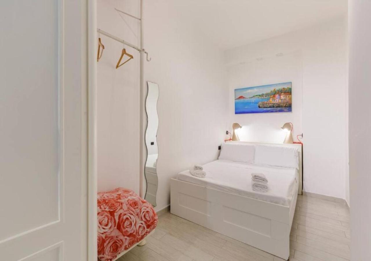 Apartment Duomo Napoli Eksteriør billede